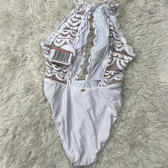 Pq Keyhole Lace One Piece in Water Lily - Picture 8 of 10